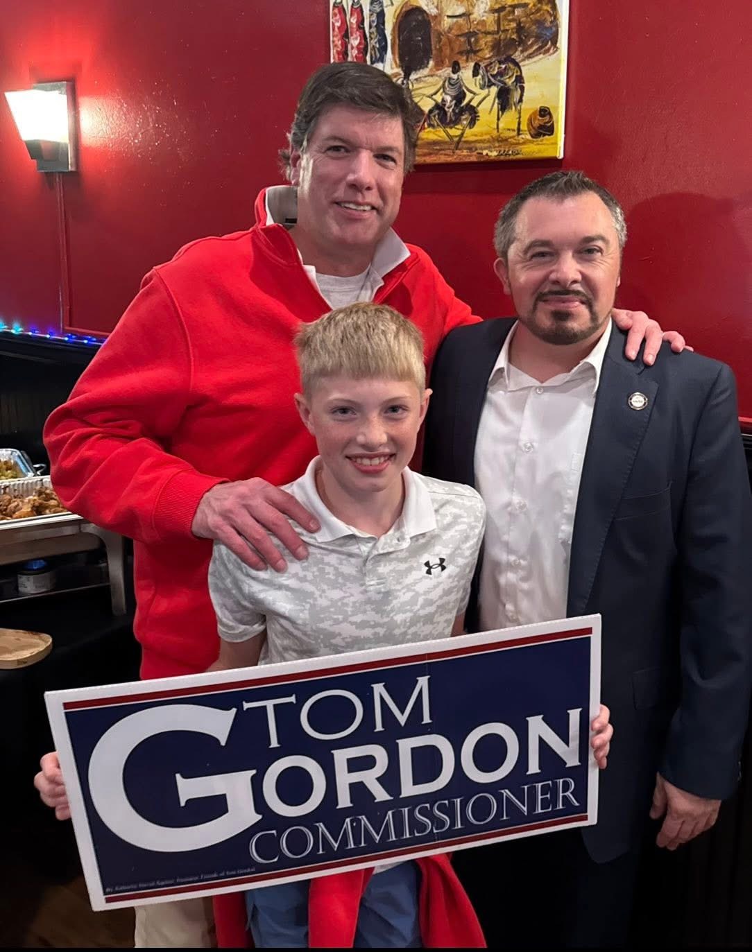 Campaign photo of Tom Gordon